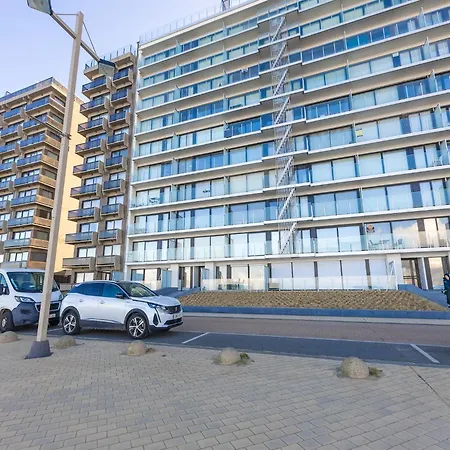 Flat With Frontal Sea Views And Parking Apartamento *