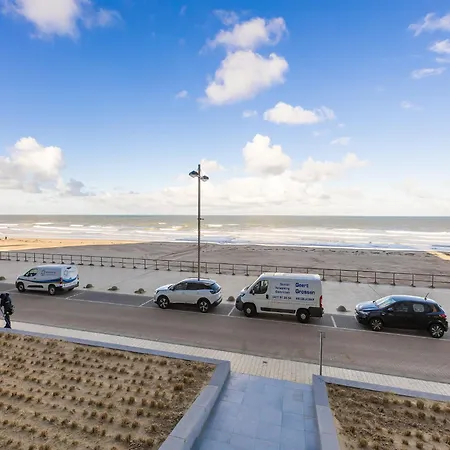 Flat With Frontal Sea Views And Parking Apartamento Middelkerke