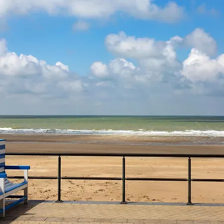 Flat With Frontal Sea Views And Parking Apartamento *